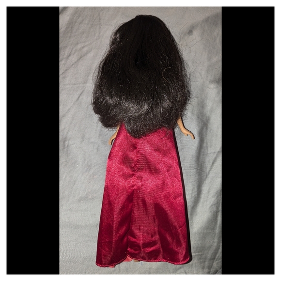 Disney Elena of Avalor Adventure Dress Doll - Picture 5 of 6